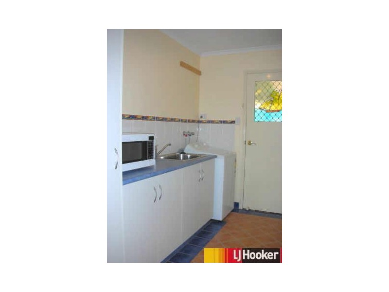 17 Hillcrest Street, Eimeo QLD 4740