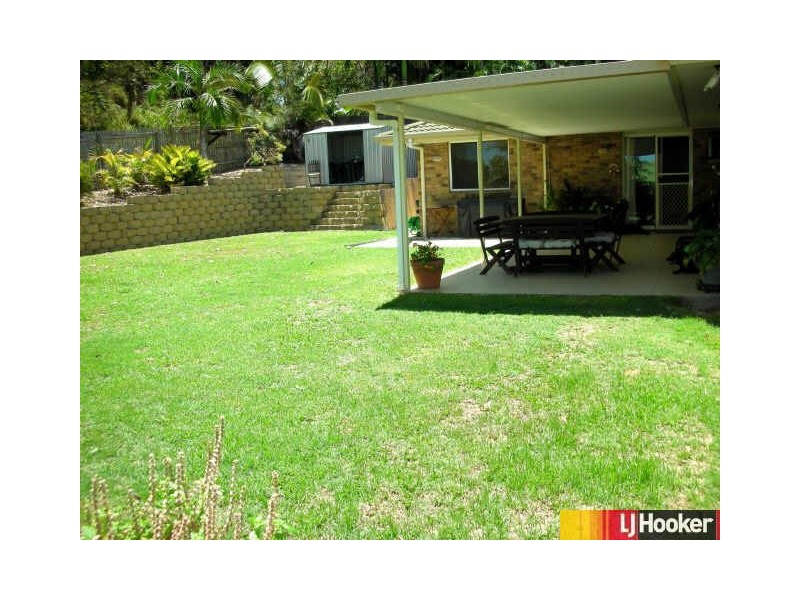 13 Hillcrest Street, Eimeo QLD 4740