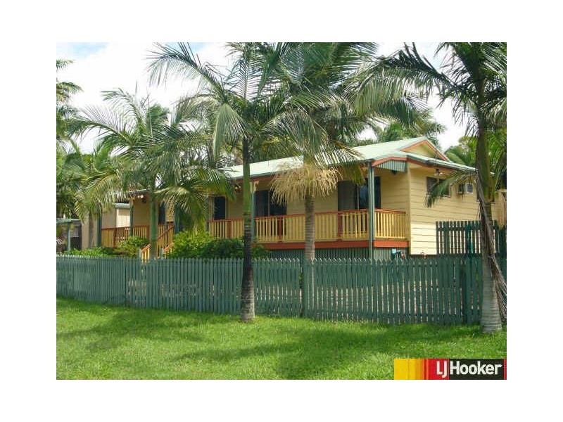 4 Teanna Court, Eimeo QLD 4740