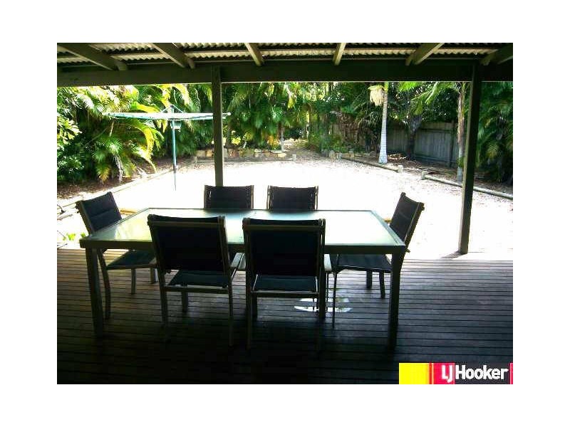 4 Teanna Court, Eimeo QLD 4740