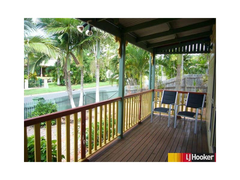 4 Teanna Court, Eimeo QLD 4740