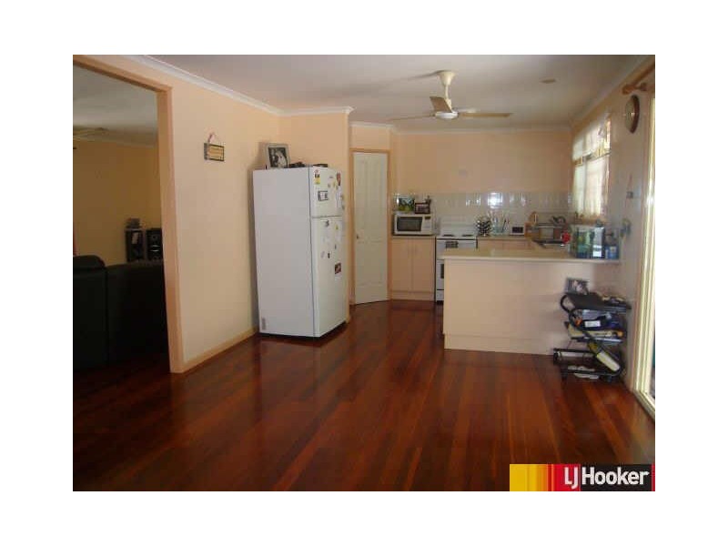 4 Teanna Court, Eimeo QLD 4740