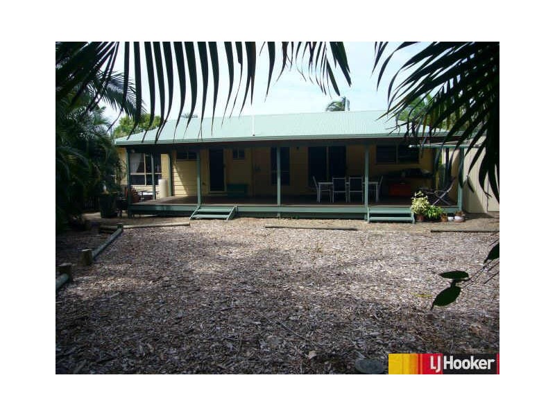 4 Teanna Court, Eimeo QLD 4740