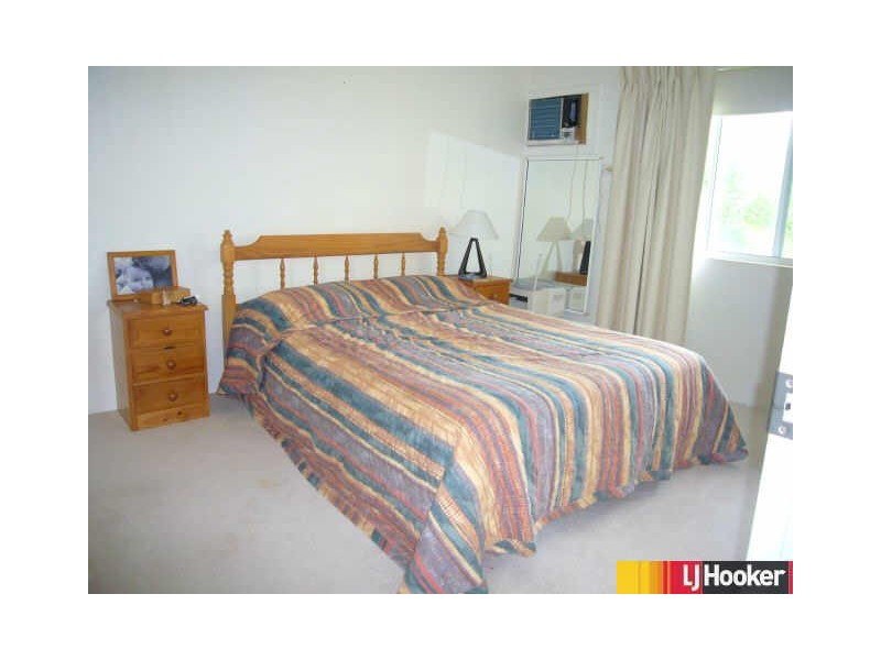 2/18 Beach Road, Dolphin Heads QLD 4740