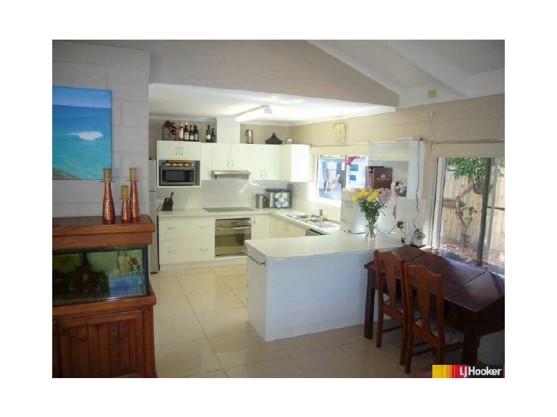 30 Edmonds Street, Bucasia QLD 4750