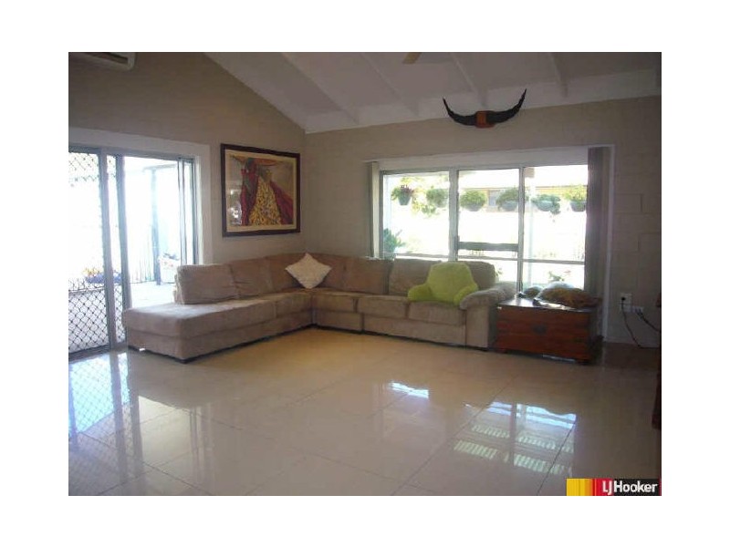 30 Edmonds Street, Bucasia QLD 4750