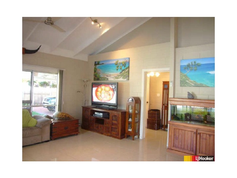 30 Edmonds Street, Bucasia QLD 4750