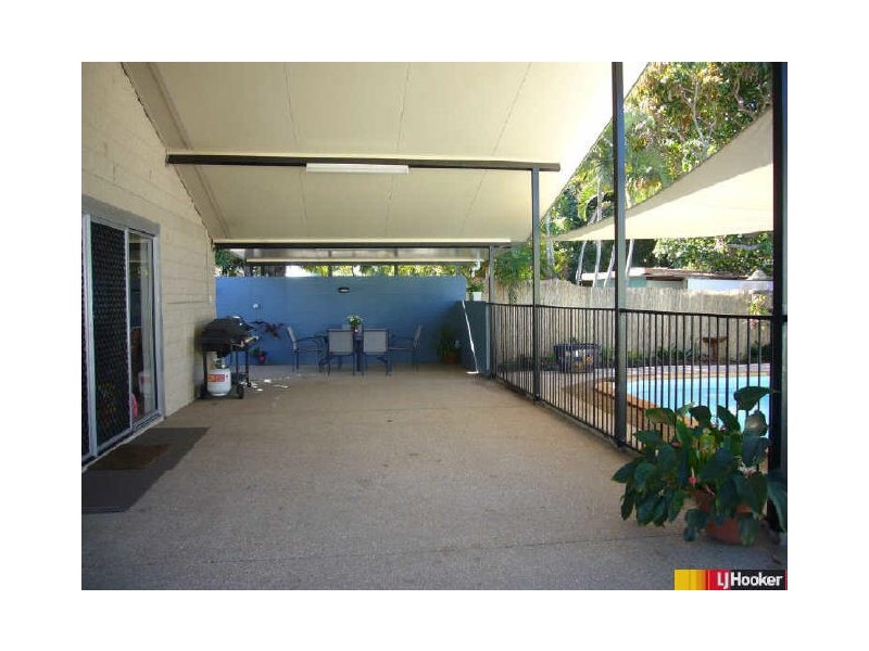 30 Edmonds Street, Bucasia QLD 4750