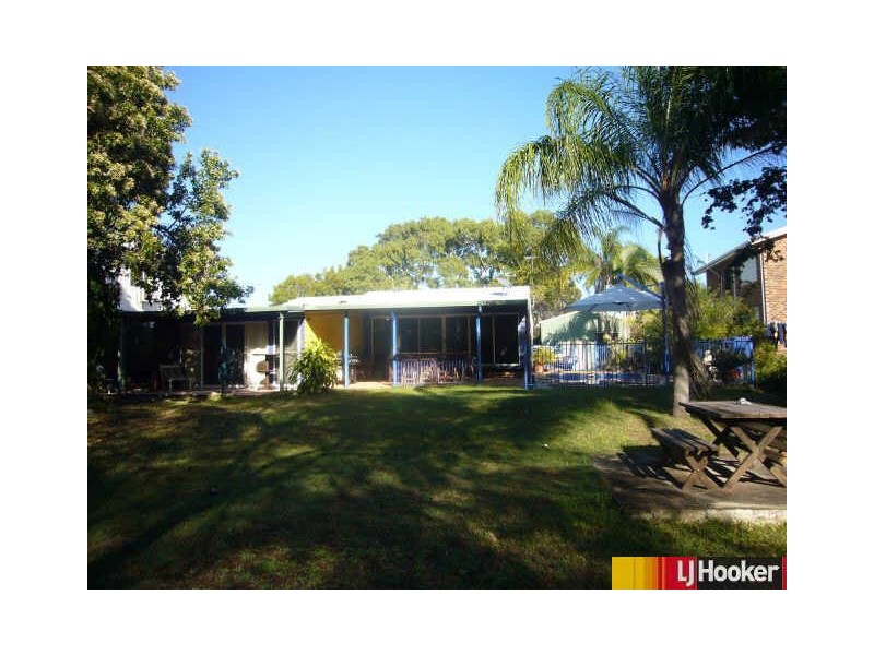 35 Coral Drive, Blacks Beach QLD 4740