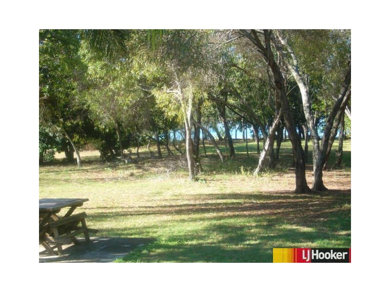 35 Coral Drive, Blacks Beach QLD 4740