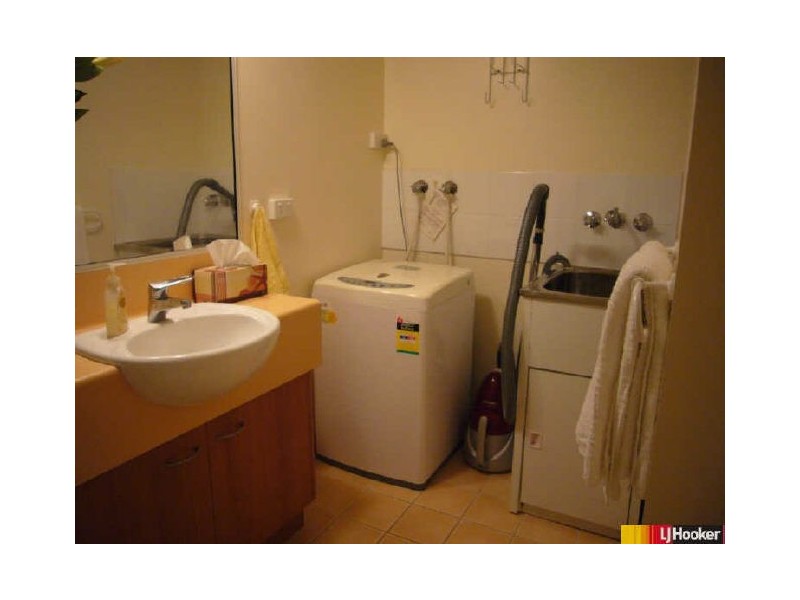 15/2 Beach Road, Dolphin Heads QLD 4740