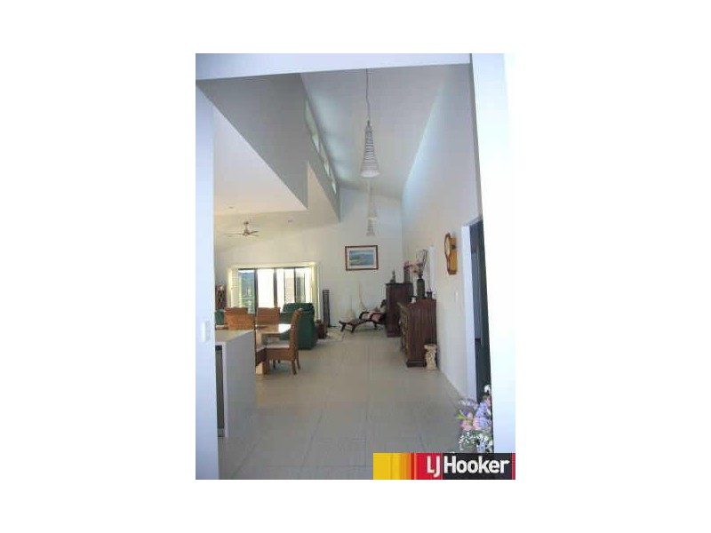 27 Narrabeen Street, Blacks Beach QLD 4740