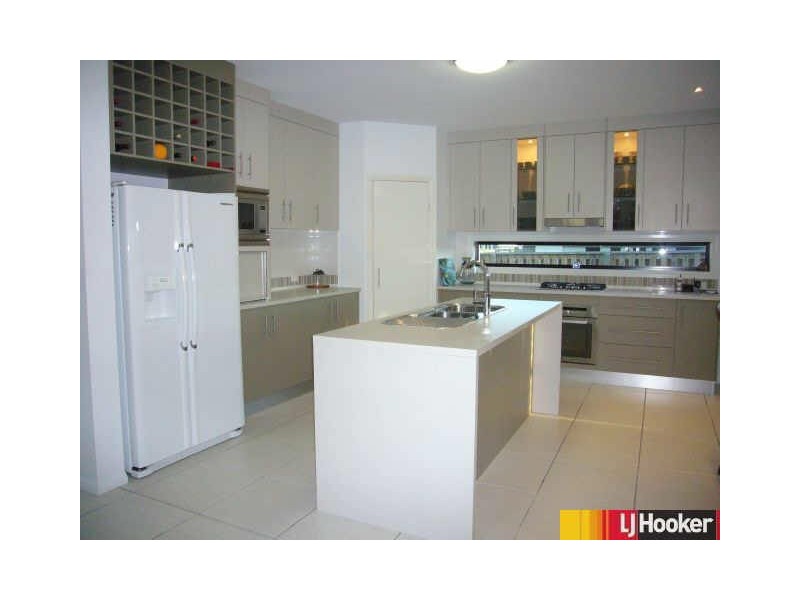 27 Narrabeen Street, Blacks Beach QLD 4740