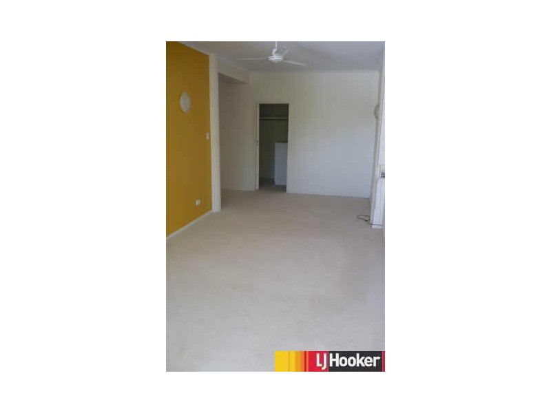 14/2 Beach Road, Dolphin Heads QLD 4740