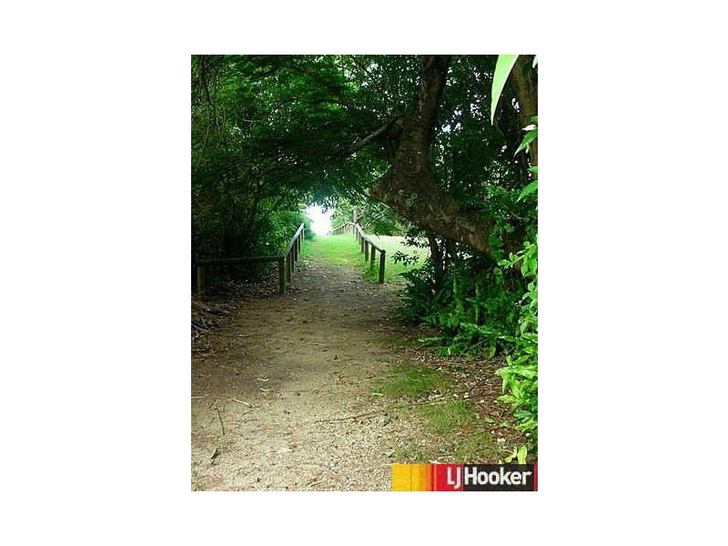 17 Coral Drive, Blacks Beach QLD 4740