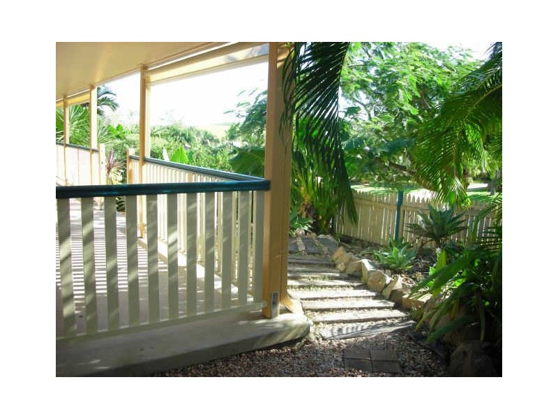 9 Marzan Street, Rural View QLD 4740