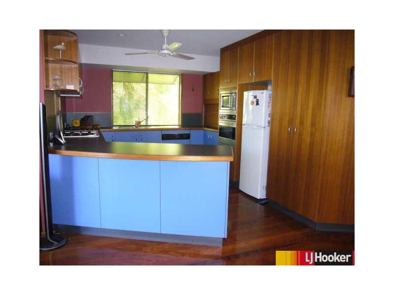 174 Waverley Street, Bucasia QLD 4750