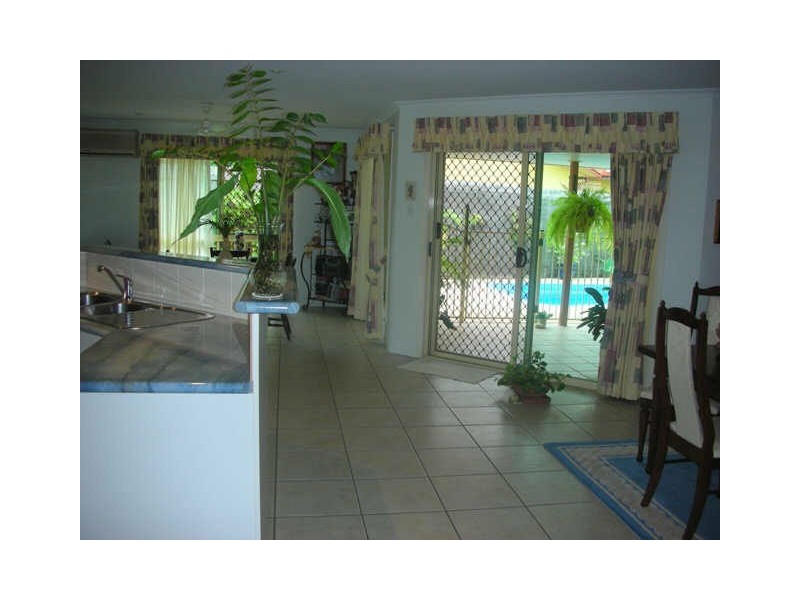 17 Michelle Crescent, Bucasia QLD 4750