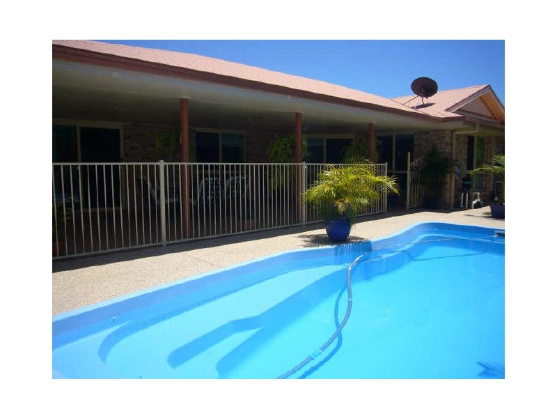 17 Michelle Crescent, Bucasia QLD 4750