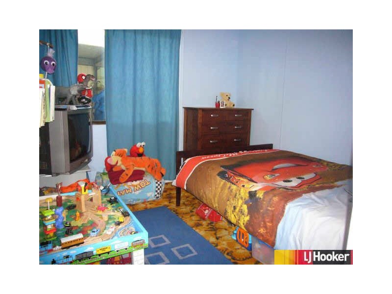 11 Houdewind Street, Eimeo QLD 4740