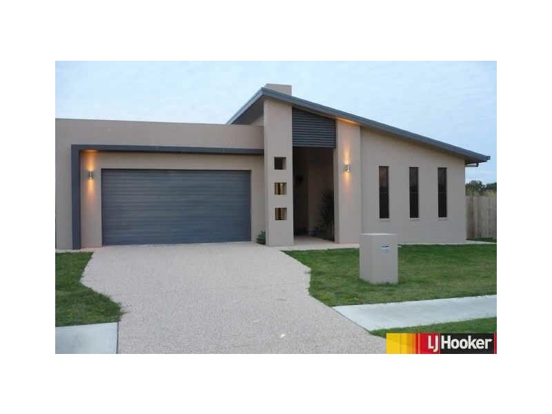 13 Ulladulla Street, Eimeo QLD 4740