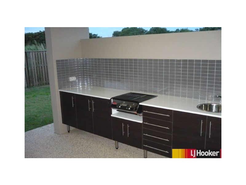 13 Ulladulla Street, Eimeo QLD 4740