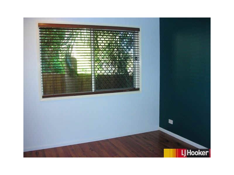 6 Hillcrest Street, Eimeo QLD 4740