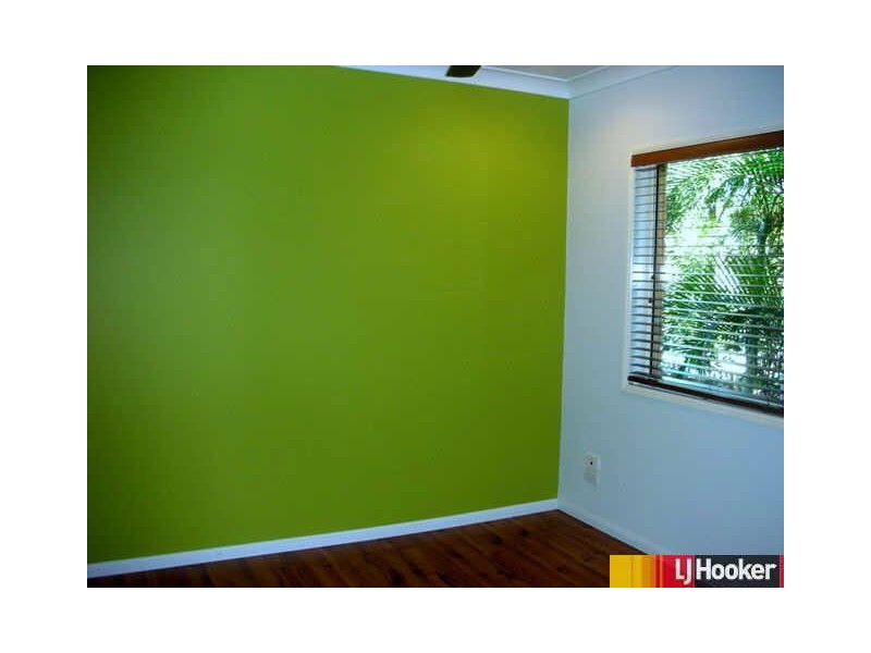 6 Hillcrest Street, Eimeo QLD 4740