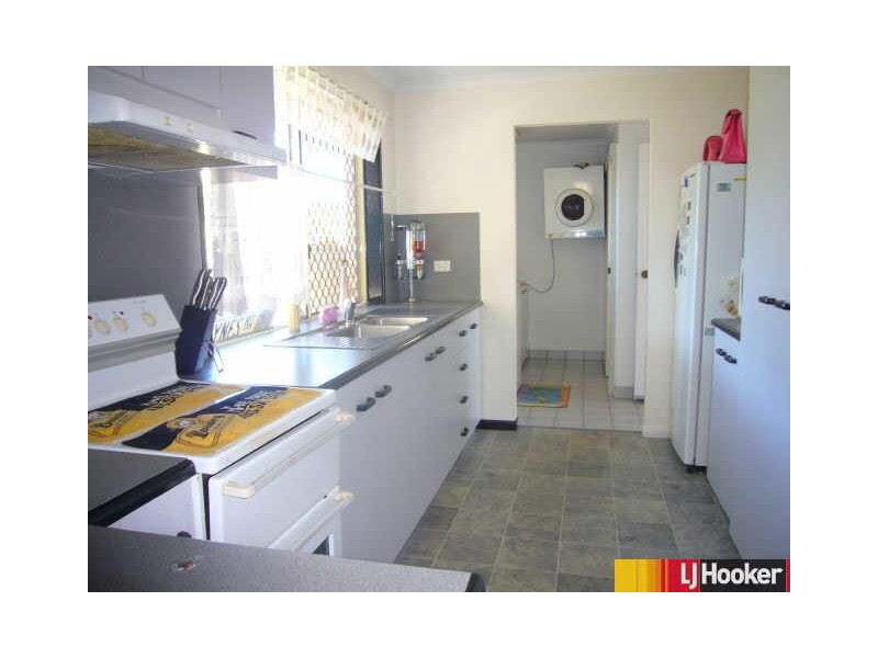 2 Lizy Street, Bucasia QLD 4750