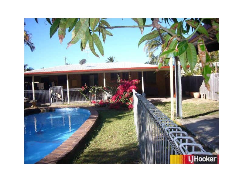 32 Coral Drive, Blacks Beach QLD 4740