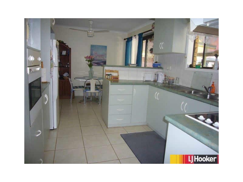32 Coral Drive, Blacks Beach QLD 4740