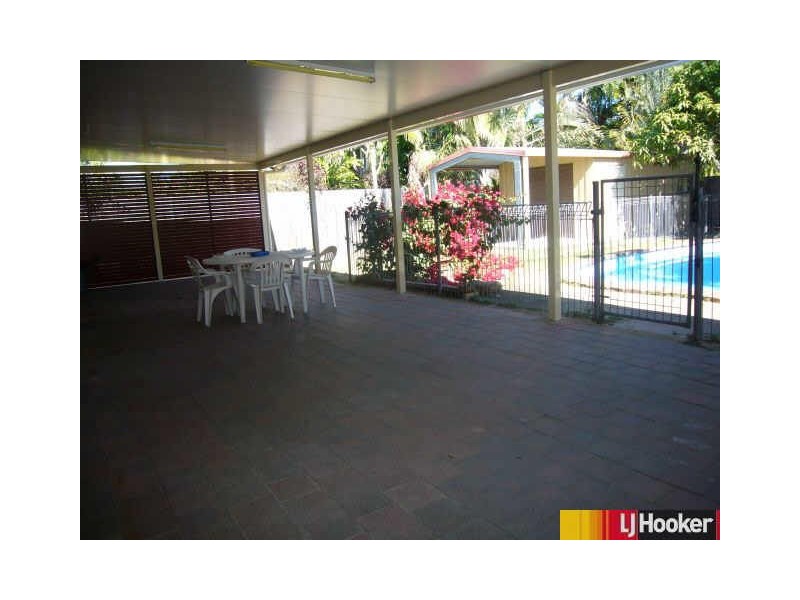 32 Coral Drive, Blacks Beach QLD 4740