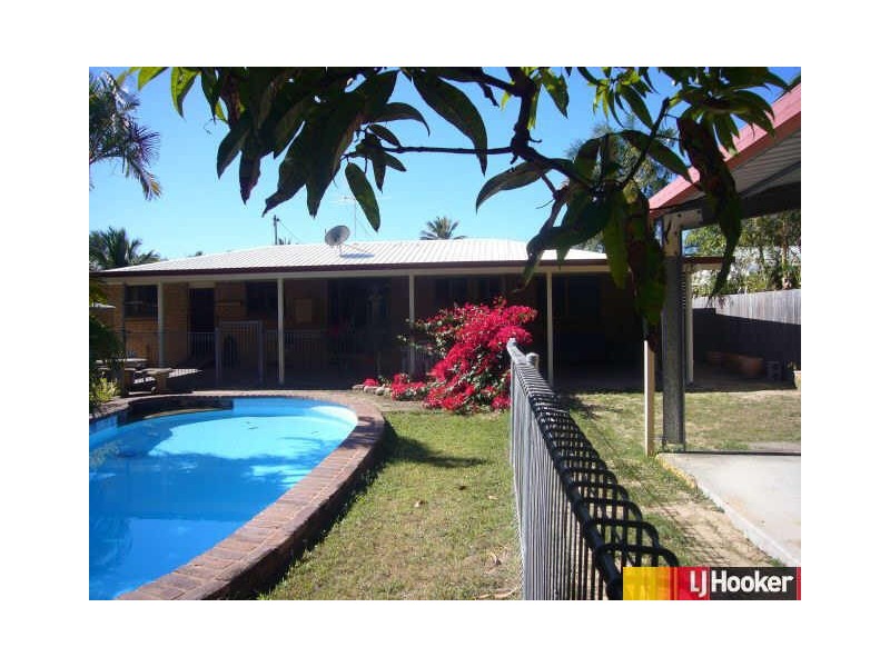 32 Coral Drive, Blacks Beach QLD 4740