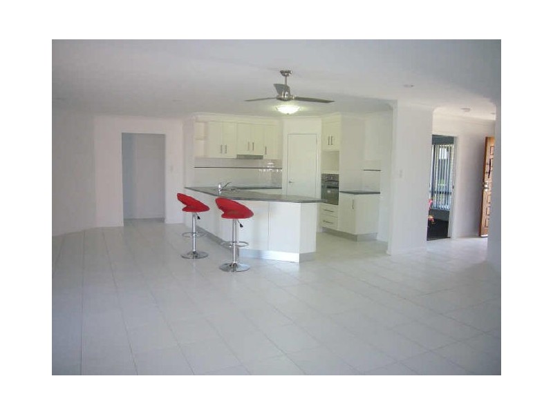 27 Stone Dve, Bucasia QLD 4750