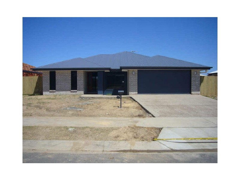 27 Stone Dve, Bucasia QLD 4750