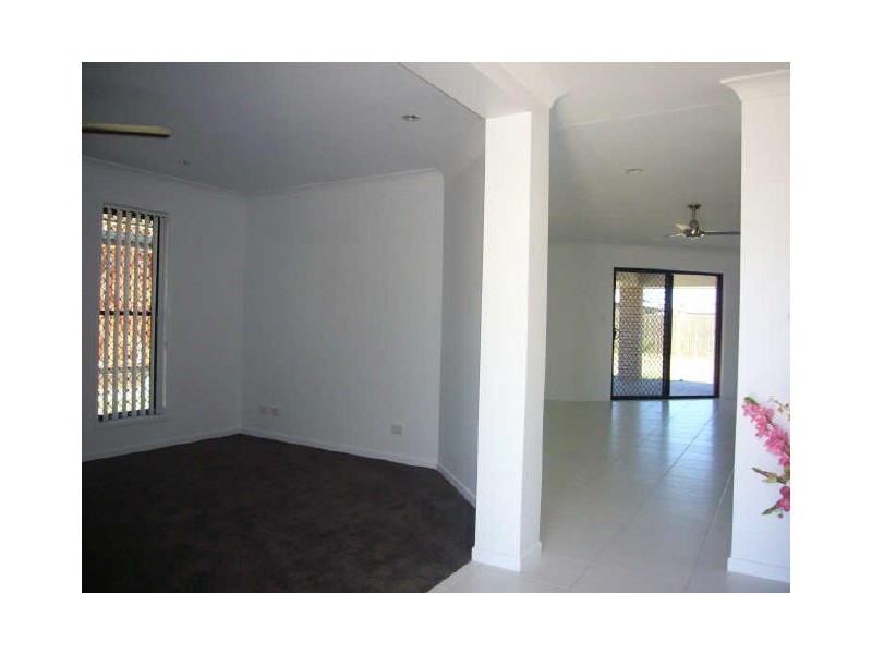 27 Stone Dve, Bucasia QLD 4750