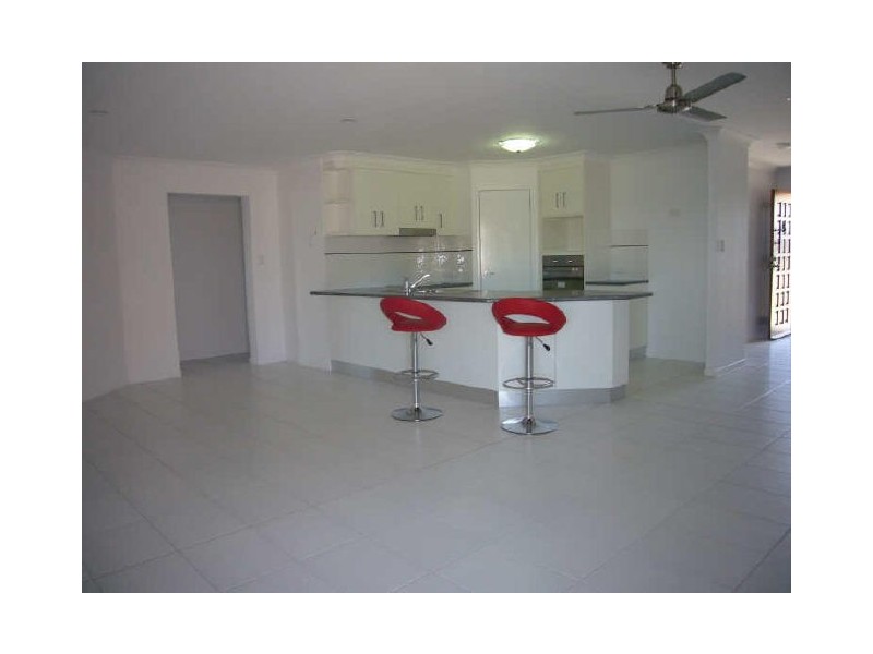 27 Stone Dve, Bucasia QLD 4750