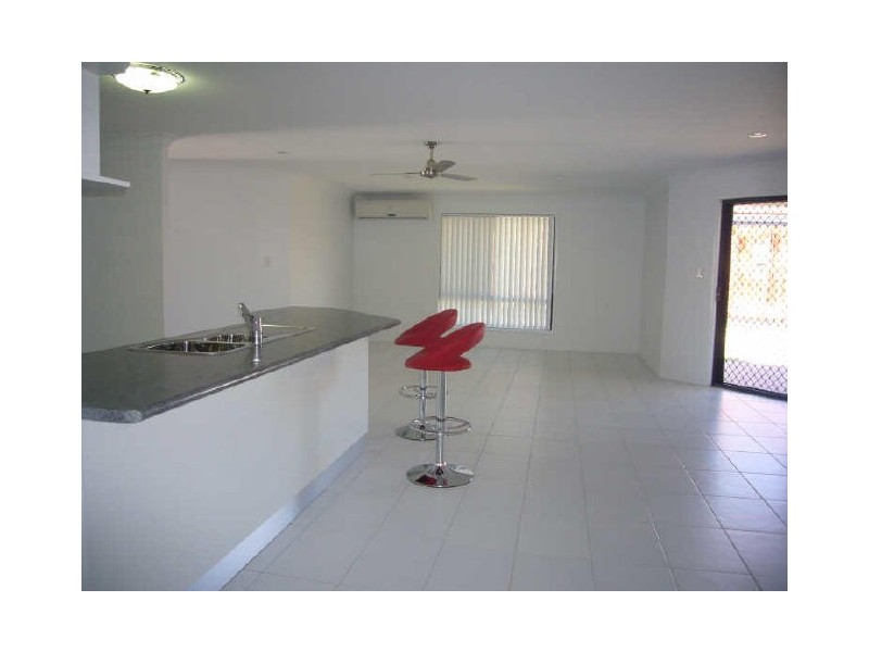 27 Stone Dve, Bucasia QLD 4750