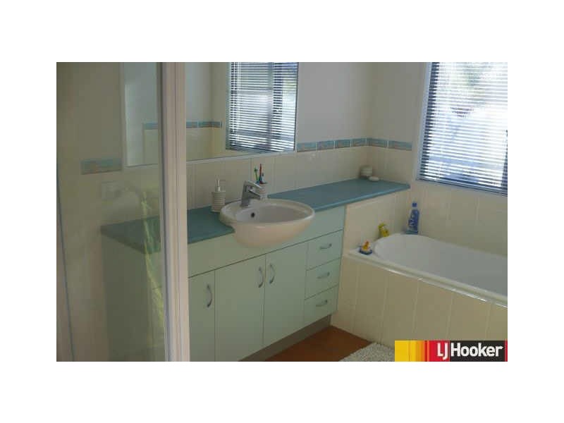 10 Friarbird Avenue, Blacks Beach QLD 4740