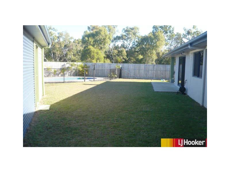 10 Friarbird Avenue, Blacks Beach QLD 4740