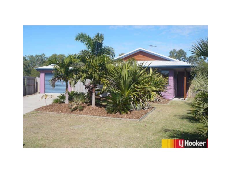 10 Friarbird Avenue, Blacks Beach QLD 4740