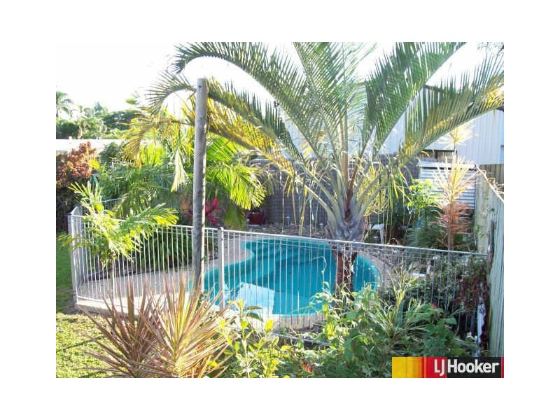 9 Muldoon Court, Eimeo QLD 4740