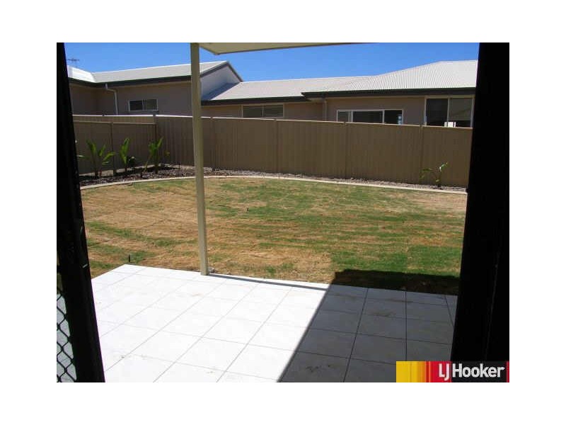 10/8 Mulcahy Crescent, Eimeo QLD 4740