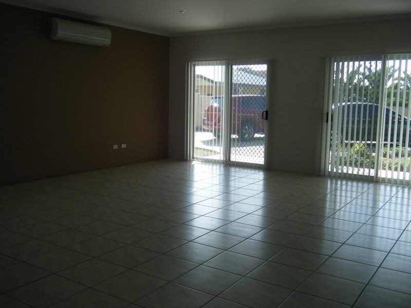 5/2 Mulcahy Crescent, Blacks Beach QLD 4740