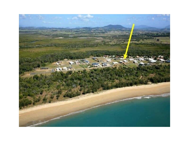 18 Seafarer Court, Blacks Beach QLD 4740