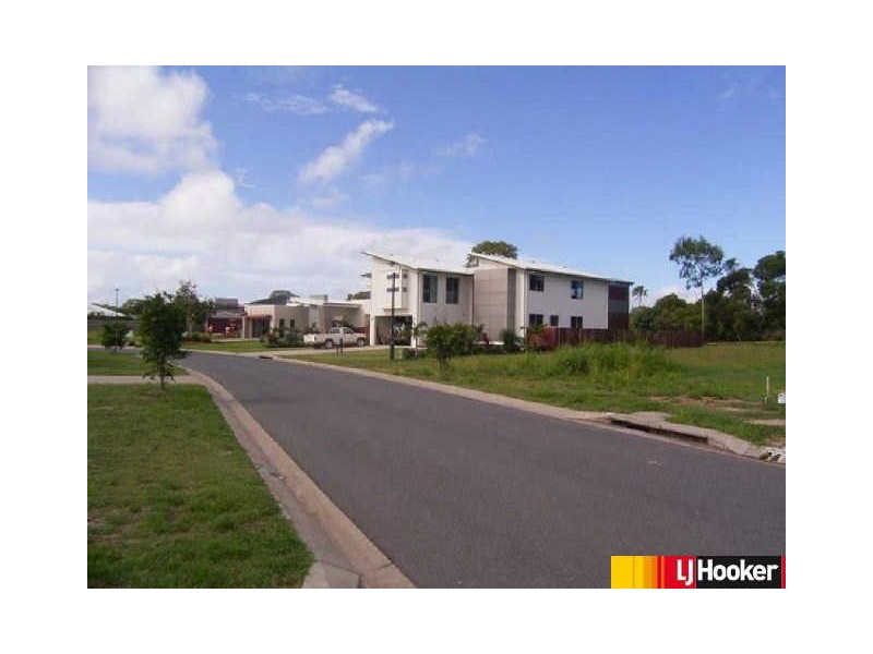 18 Seafarer Court, Blacks Beach QLD 4740