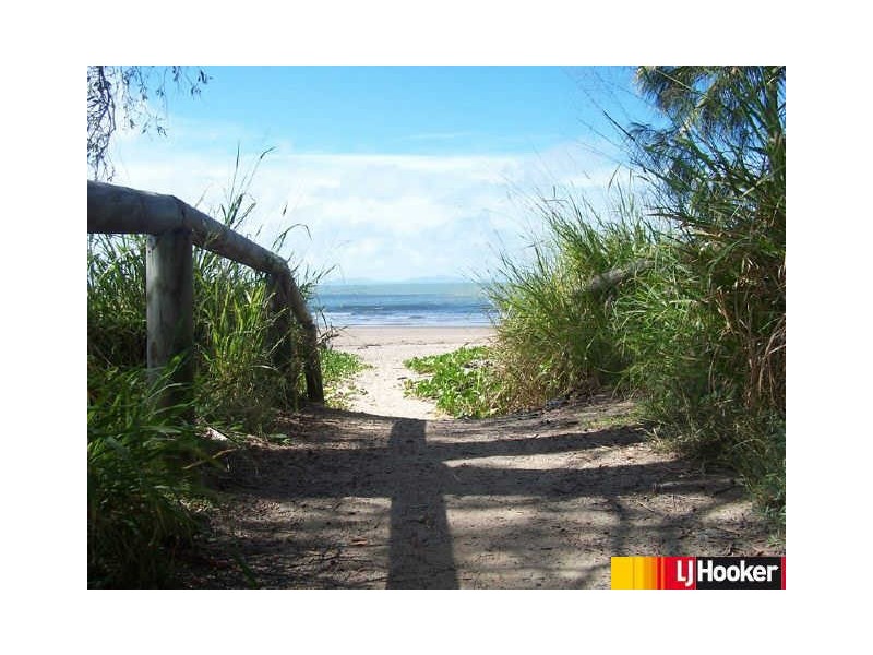 18 Seafarer Court, Blacks Beach QLD 4740