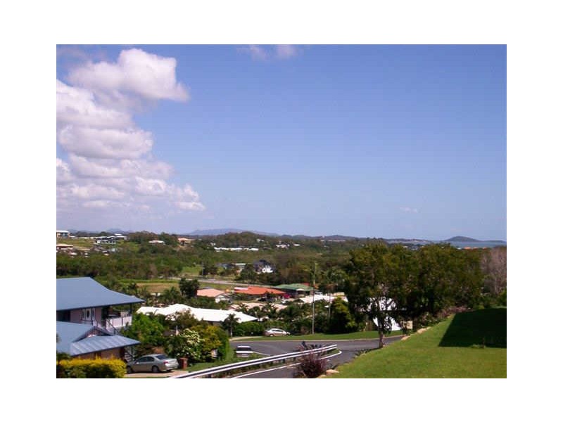 1 Rainbow Crescent, Blacks Beach QLD 4740