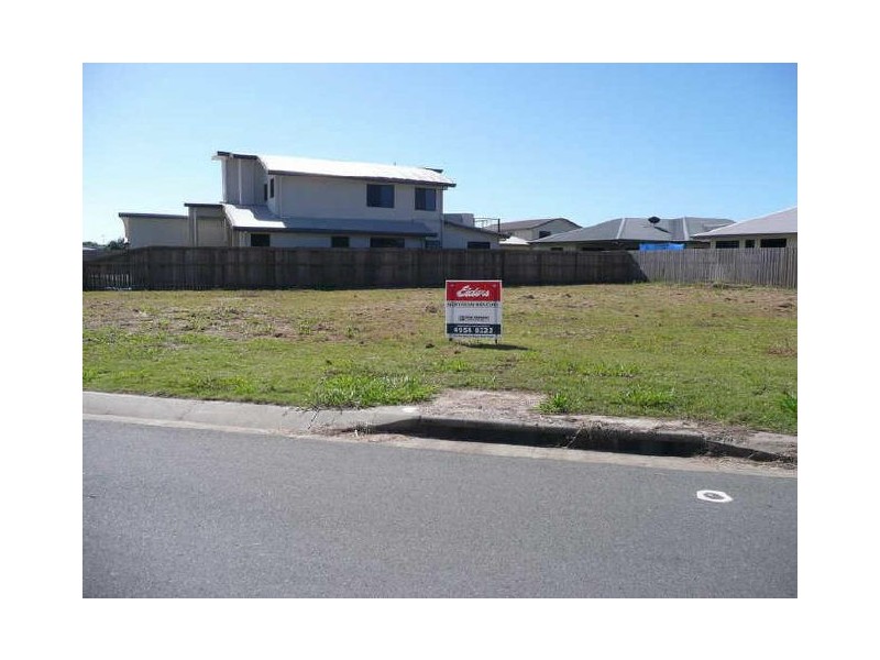 11 Friarbird Avenue, Blacks Beach QLD 4740