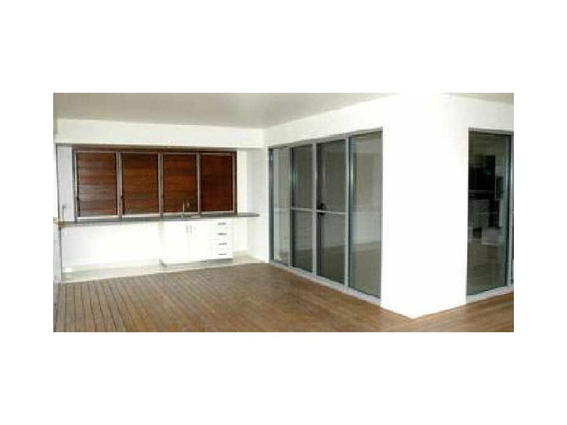 15 Seafarer Court, Blacks Beach QLD 4740